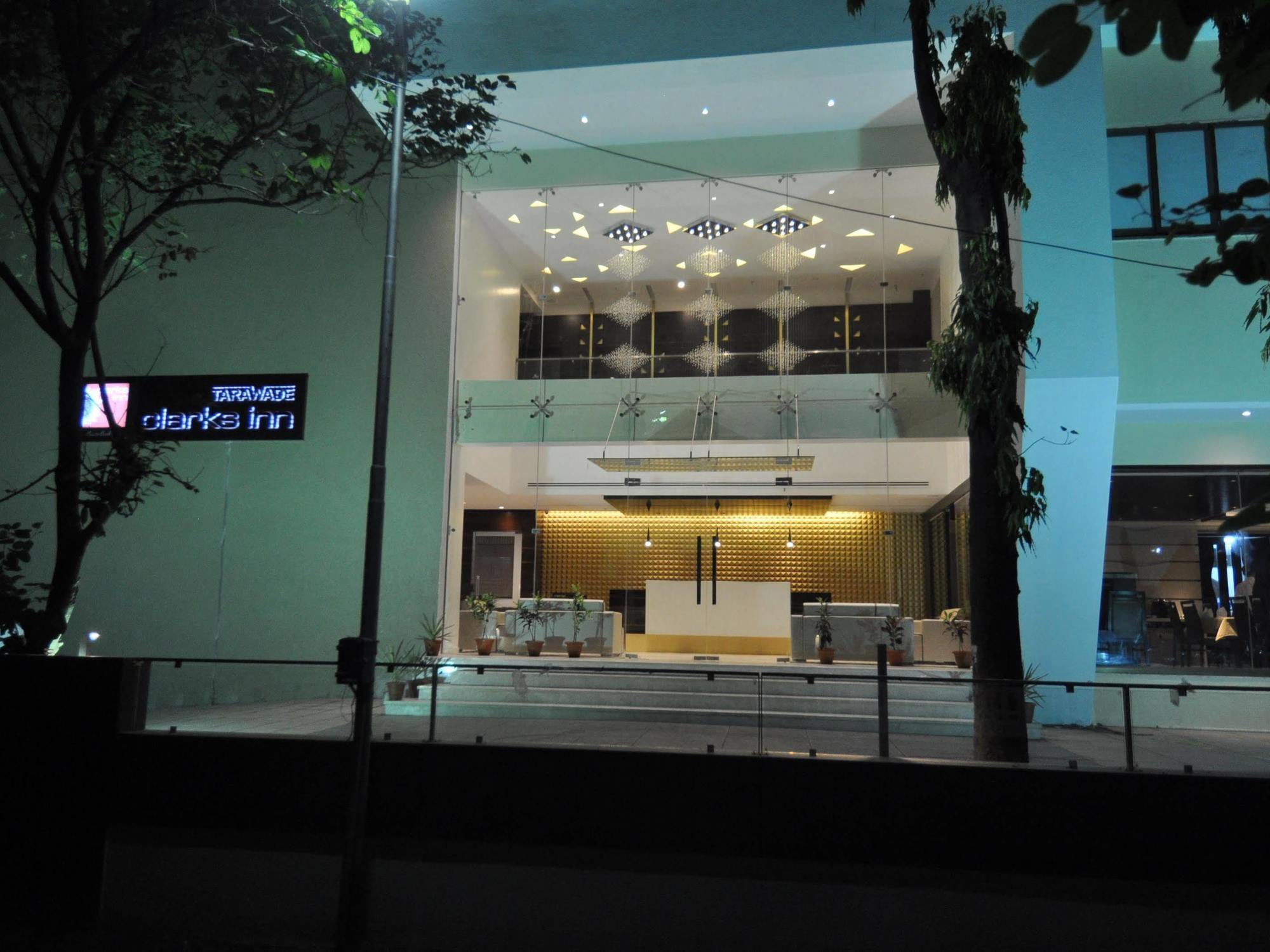 Tarawade Clarks Inn Pune Ngoại thất bức ảnh