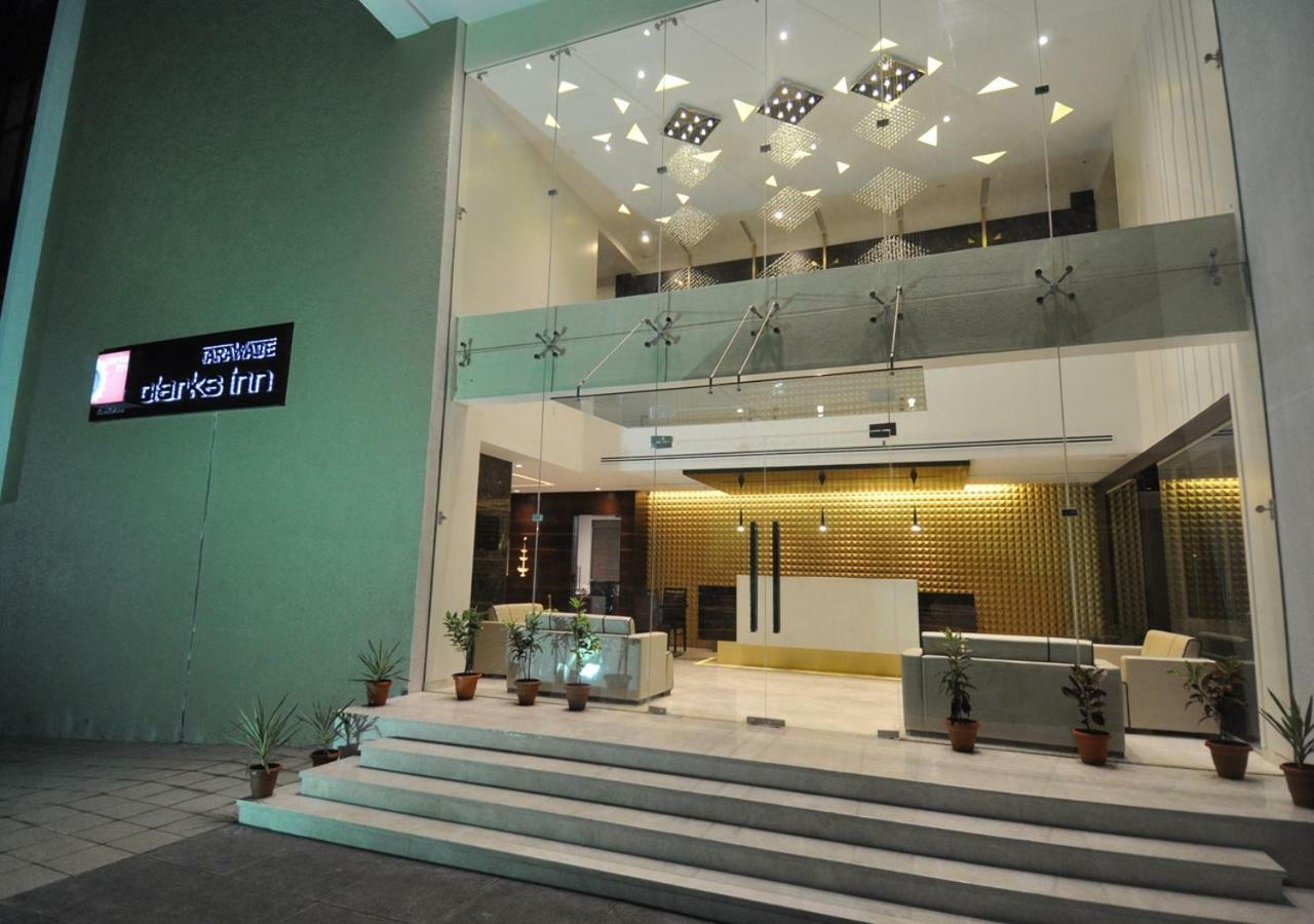 Tarawade Clarks Inn Pune Ngoại thất bức ảnh